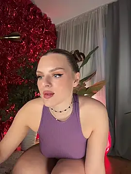 Snapshot of Mary_lost chatting on May 2026 07:32:02 PM Mary lost online show from May 2026 07:32:02 PM