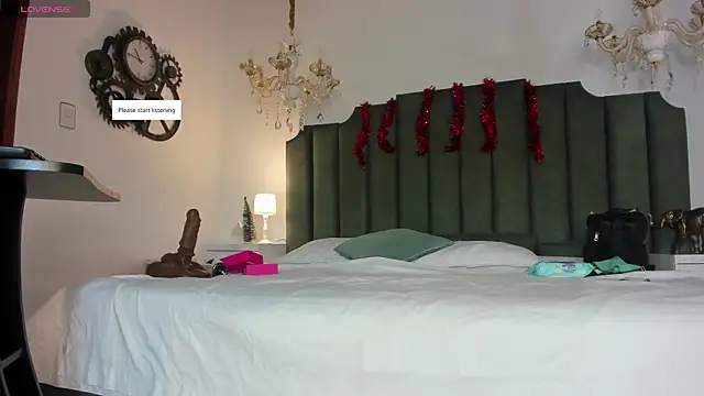 Snapshot of AnthonelaRusso_ chatting on December 2025 03:47:01 AM AnthonelaRusso online show from December 2025 03:47:01 AM