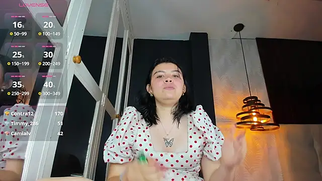 Snapshot of Zoe_Cheshire chatting on February 2025 09:26:02 AM Zoe Cheshire online show from February 2025 09:26:02 AM