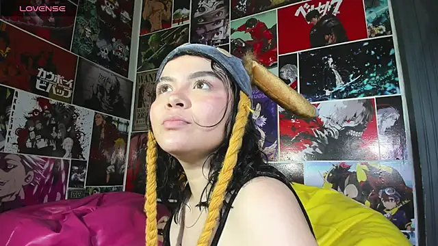 Snapshot of Zoe_Cheshire chatting on February 2025 03:14:02 AM Zoe Cheshire online show from February 2025 03:14:02 AM