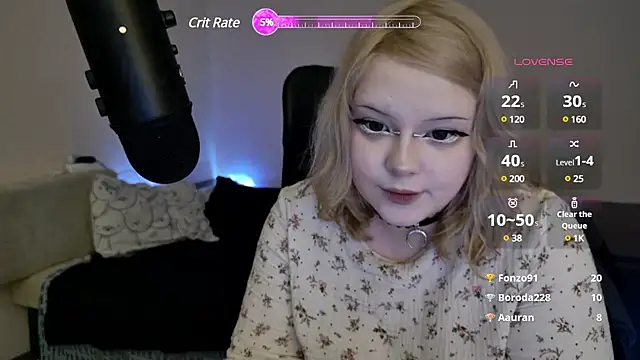 Snapshot of Electro_doll chatting on March 2025 08:22:01 PM Electro doll online show from March 2025 08:22:01 PM