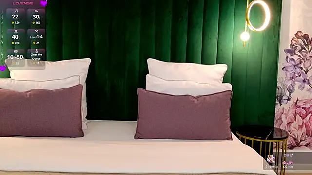 Snapshot of AnneCurtis chatting on April 2026 03:11:01 AM AnneCurtis online show from April 2026 03:11:01 AM