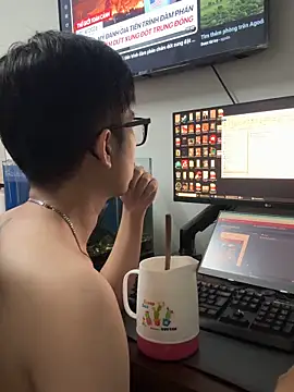 Snapshot of SievingPrep chatting on April 2026 02:25:02 PM SievingPrep online show from April 2026 02:25:02 PM