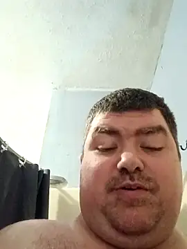 Snapshot of Rcraigue4 chatting on October 2025 04:08:02 PM Rcraigue4 online show from October 2025 04:08:02 PM