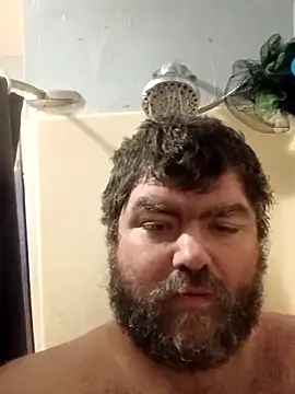 Rcraigue4 online show from December 2025 11:32:02 PM