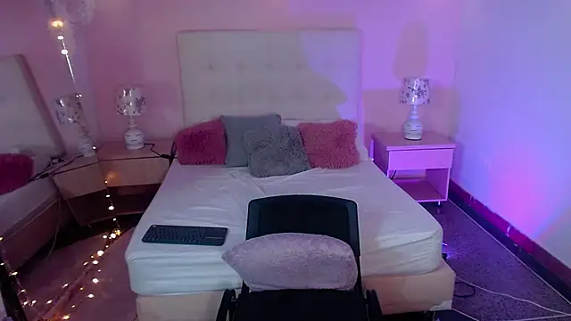 ScarlettDreamss7 online show from February 2025 03:37:02 PM