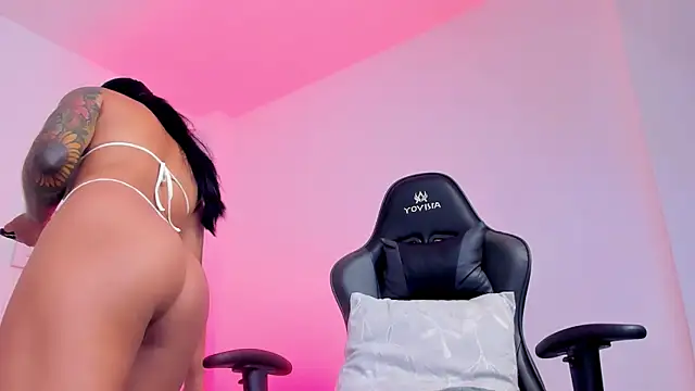 sophierooy22 online show from February 2026 01:39:01 PM