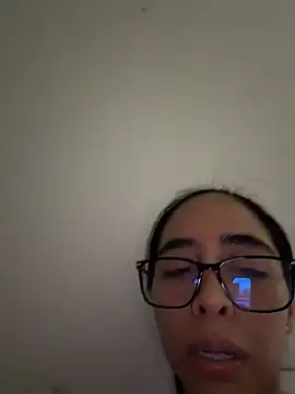 Snapshot of sophierooy22 chatting on June 2026 03:25:01 AM sophierooy22 online show from June 2026 03:25:01 AM