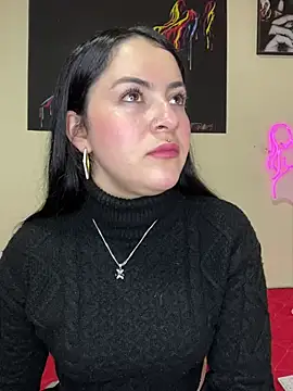 Emmie Hot online show from March 2025 12:05:02 PM