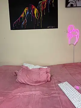 Emmie Hot online show from March 2025 10:16:01 PM