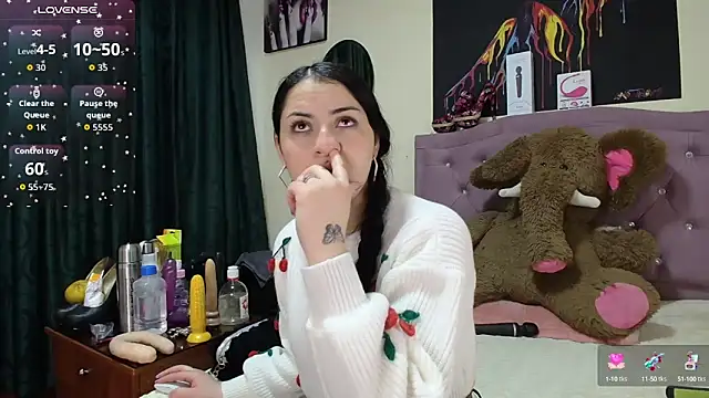 Emmie Hot online show from September 2025 11:56:02 AM