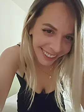 Snapshot of SweetyNinaOff1 chatting on April 2026 10:10:02 PM SweetyNinaOff1 online show from April 2026 10:10:02 PM