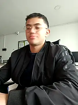 Thonny-becker online show from February 2025 12:17:02 PM