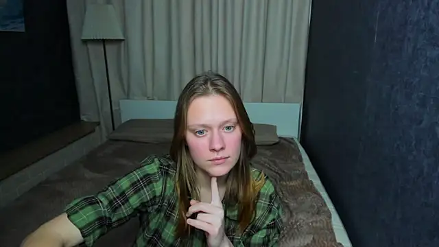 TessaSwans online show from January 2025 10:11:02 PM