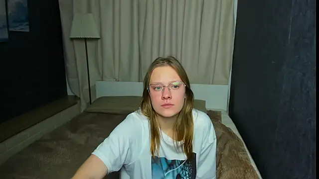 TessaSwans online show from January 2025 01:22:02 AM