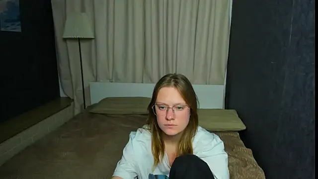 TessaSwans online show from January 2025 09:25:01 PM