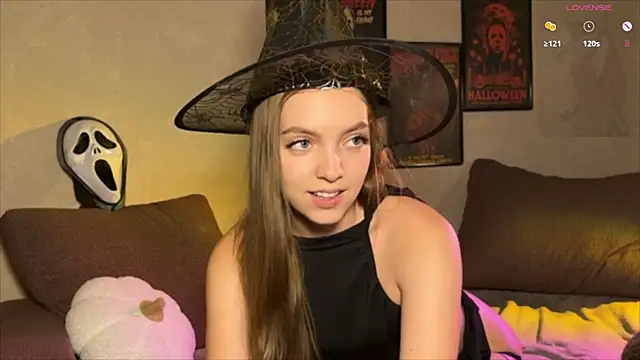 Snapshot of annylovely chatting on October 2025 05:42:01 PM annylovely online show from October 2025 05:42:01 PM