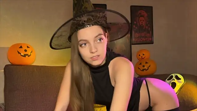 Snapshot of annylovely chatting on October 2025 05:02:02 PM annylovely online show from October 2025 05:02:02 PM