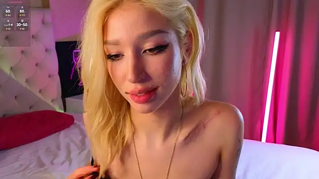 Snapshot of SallyCha chatting on December 2025 07:46:02 AM SallyCha online show from December 2025 07:46:02 AM