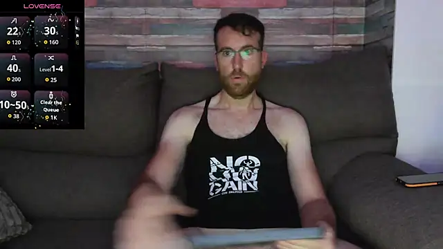 Snapshot of machohiberiko chatting on October 2025 08:44:01 PM machohiberiko online show from October 2025 08:44:01 PM