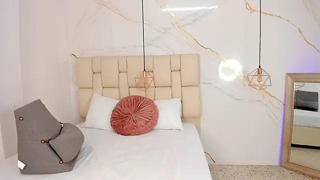 fierygroup online show from February 2025 10:02:02 PM