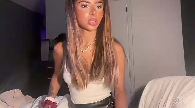 Snapshot of AngelFaye chatting on February 2025 01:53:02 AM AngelFaye online show from February 2025 01:53:02 AM