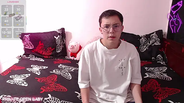 Tina 4 Charlie online show from October 2025 11:50:01 AM