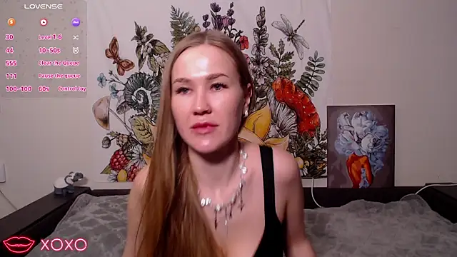 Snapshot of DianaShermy chatting on January 2025 02:10:01 PM DianaShermy online show from January 2025 02:10:01 PM