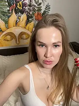 Snapshot of DianaShermy chatting on February 2025 03:45:02 PM DianaShermy online show from February 2025 03:45:02 PM