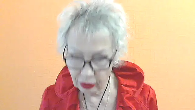 NessyJenixs online show from October 2025 06:48:01 AM