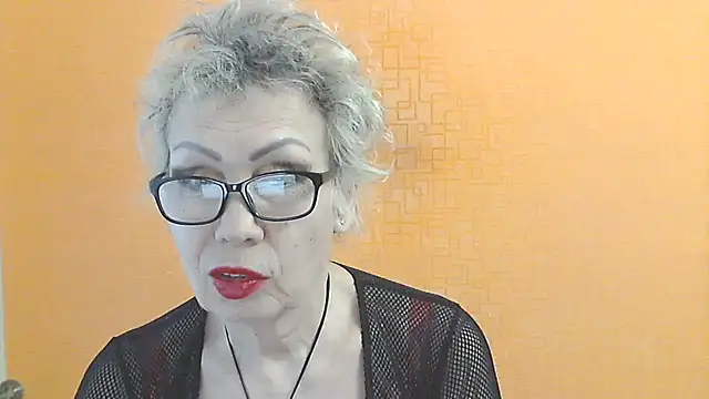 NessyJenixs online show from February 2026 02:03:02 PM