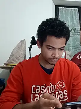 Snapshot of cingonduro chatting on December 2025 05:33:02 PM cingonduro online show from December 2025 05:33:02 PM