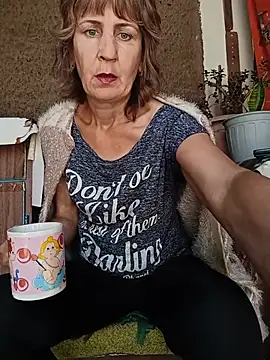 Laura Kiss online show from June 2026 09:55:02 AM