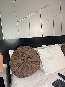 Snapshot of fiorella_paris chatting on March 2026 08:35:02 PM fiorella paris online show from March 2026 08:35:02 PM