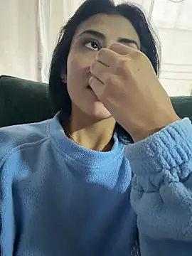 Snapshot of fiorella_paris chatting on April 2026 08:39:01 PM fiorella paris online show from April 2026 08:39:01 PM