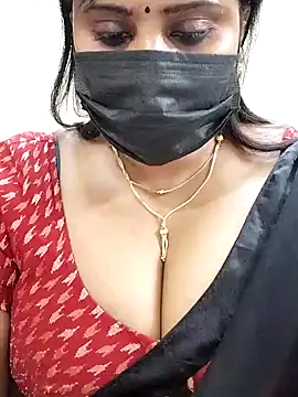 Queenflowerr online show from January 2025 09:08:02 PM