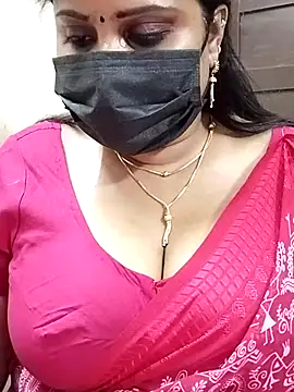 Queenflowerr online show from February 2025 10:28:01 AM