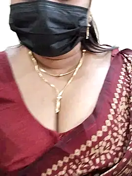 Queenflowerr online show from February 2025 04:31:02 PM