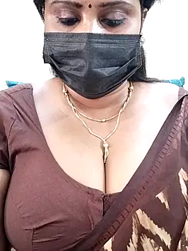 Queenflowerr online show from March 2025 10:06:02 AM