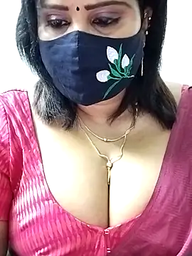 Queenflowerr online show from September 2025 04:45:02 AM