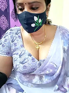 Queenflowerr online show from November 2025 09:48:02 AM