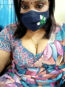 Queenflowerr online show from February 2026 08:38:01 AM