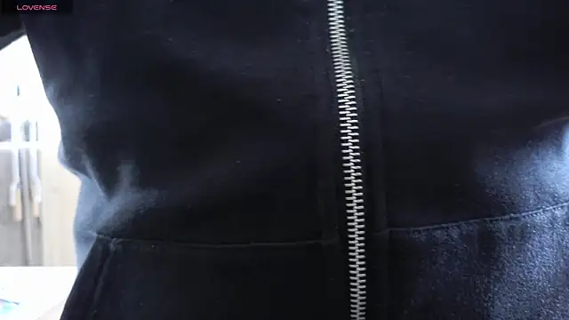 Snapshot of IndienTiger chatting on April 2026 10:51:02 AM IndienTiger online show from April 2026 10:51:02 AM