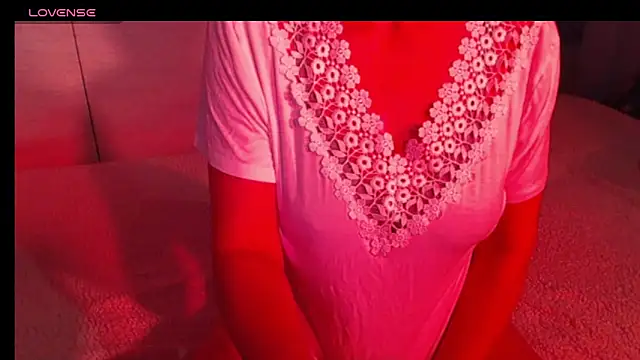 Snapshot of sweetchani666 chatting on April 2026 02:14:02 PM sweetchani666 online show from April 2026 02:14:02 PM