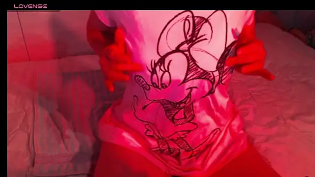 Snapshot of sweetchani666 chatting on April 2026 03:28:02 PM sweetchani666 online show from April 2026 03:28:02 PM