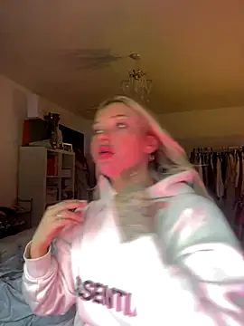 blissdimicco online show from October 2025 01:40:02 PM