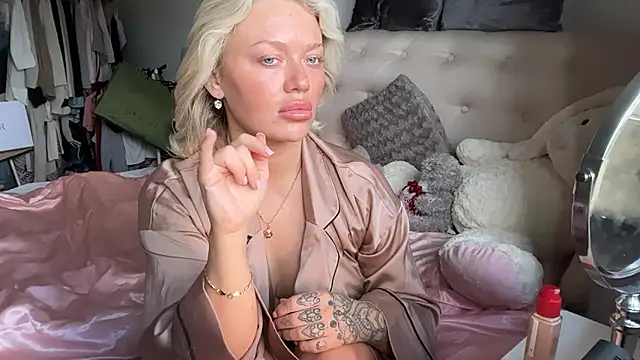 blissdimicco online show from April 2026 10:12:02 AM