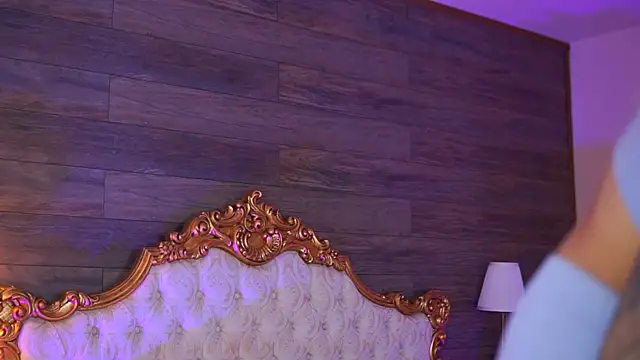 Juicy Jessye online show from September 2025 07:49:01 PM