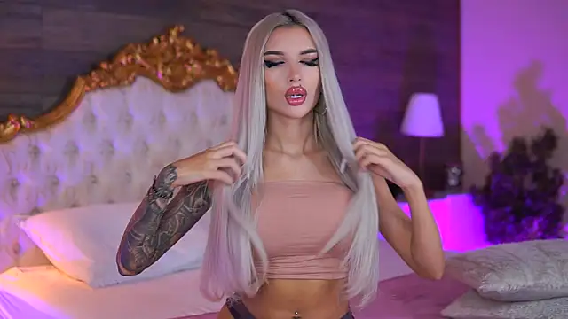 Juicy Jessye online show from September 2025 07:50:02 PM