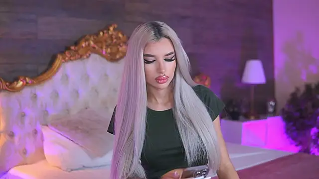 Juicy Jessye online show from October 2025 07:46:02 PM